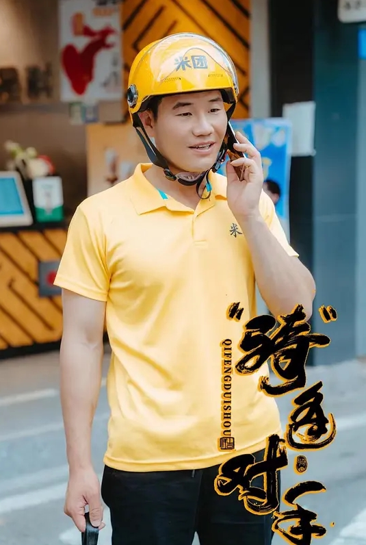 良家小少妇露脸穿上性感的黑丝跟大哥激情啪啪性爱口交大鸡巴让大哥吃奶舔逼道具插压在身下无套爆草浪叫 - 撸鸡鸡